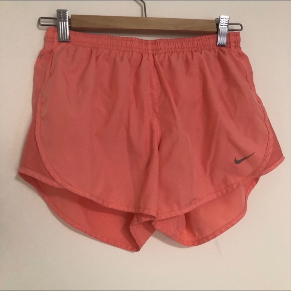 Nike Tempo Modern Embossed Shorts Pink Sunburst